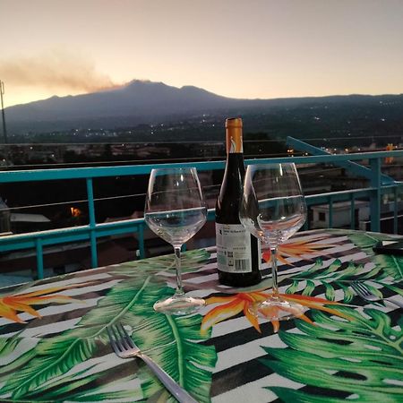 Casa Donna Rosaria Tra Etna E Taormina Apartment Riposto Luaran gambar