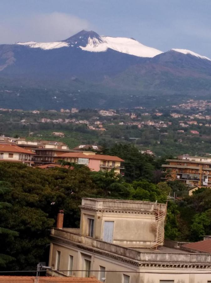 Casa Donna Rosaria Tra Etna E Taormina Apartment Riposto Luaran gambar