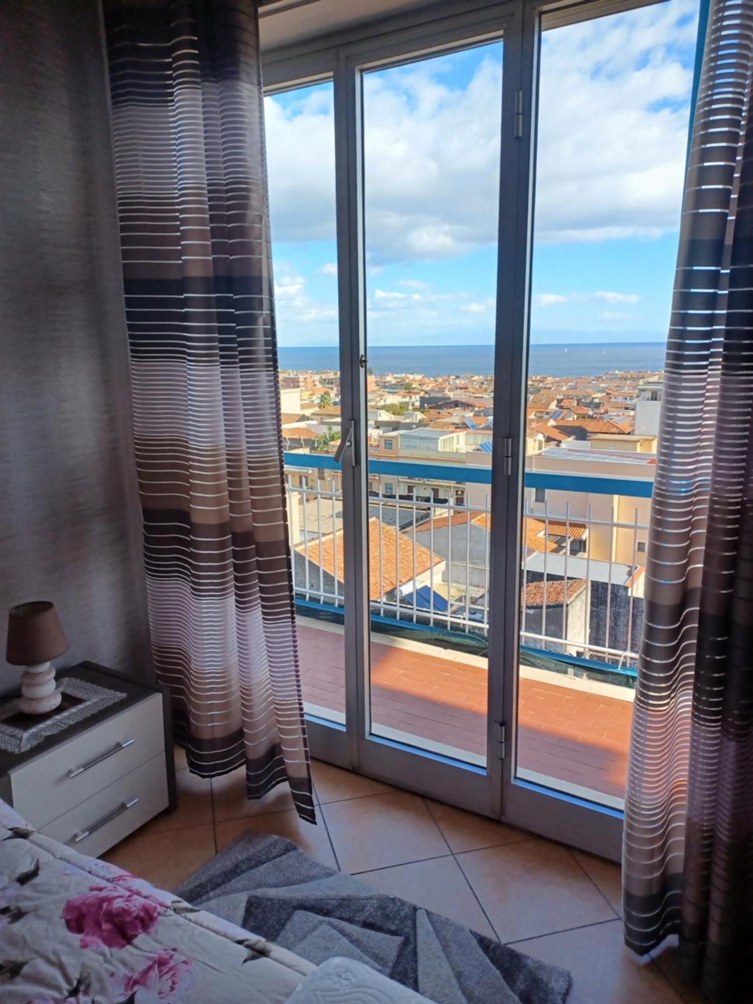 Casa Donna Rosaria Tra Etna E Taormina Apartment Riposto Luaran gambar