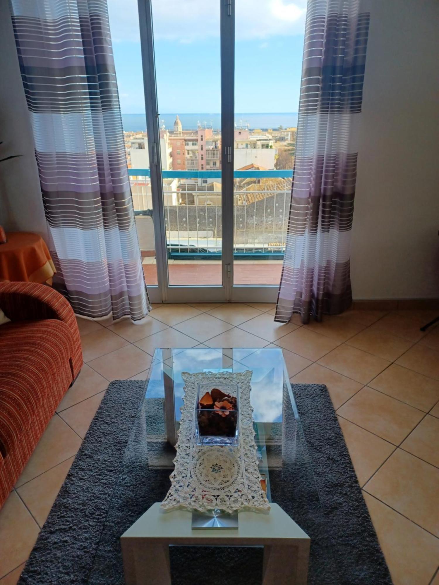 Casa Donna Rosaria Tra Etna E Taormina Apartment Riposto Luaran gambar