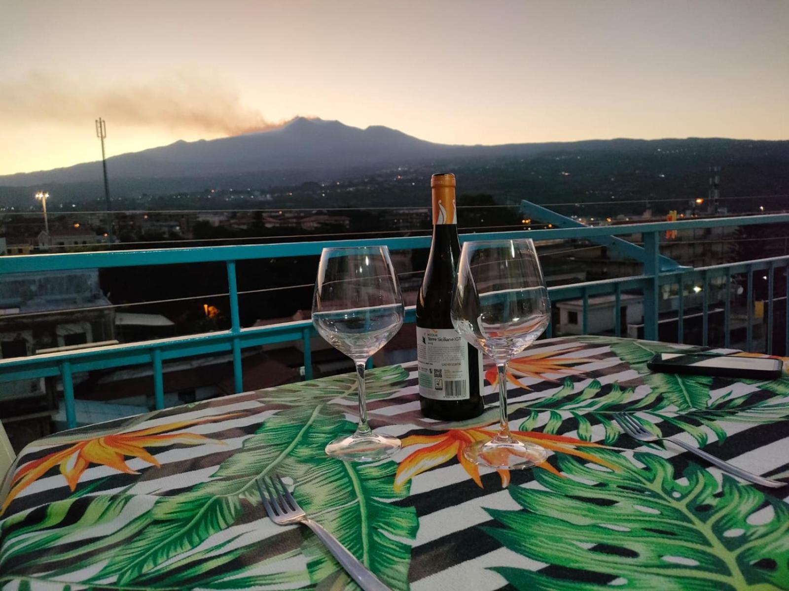 Casa Donna Rosaria Tra Etna E Taormina Apartment Riposto Luaran gambar