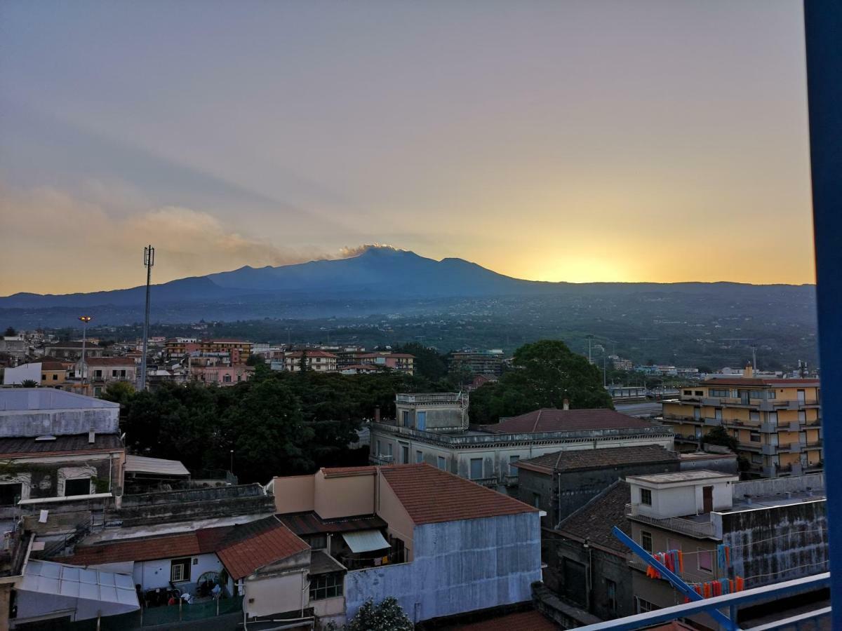 Casa Donna Rosaria Tra Etna E Taormina Apartment Riposto Luaran gambar