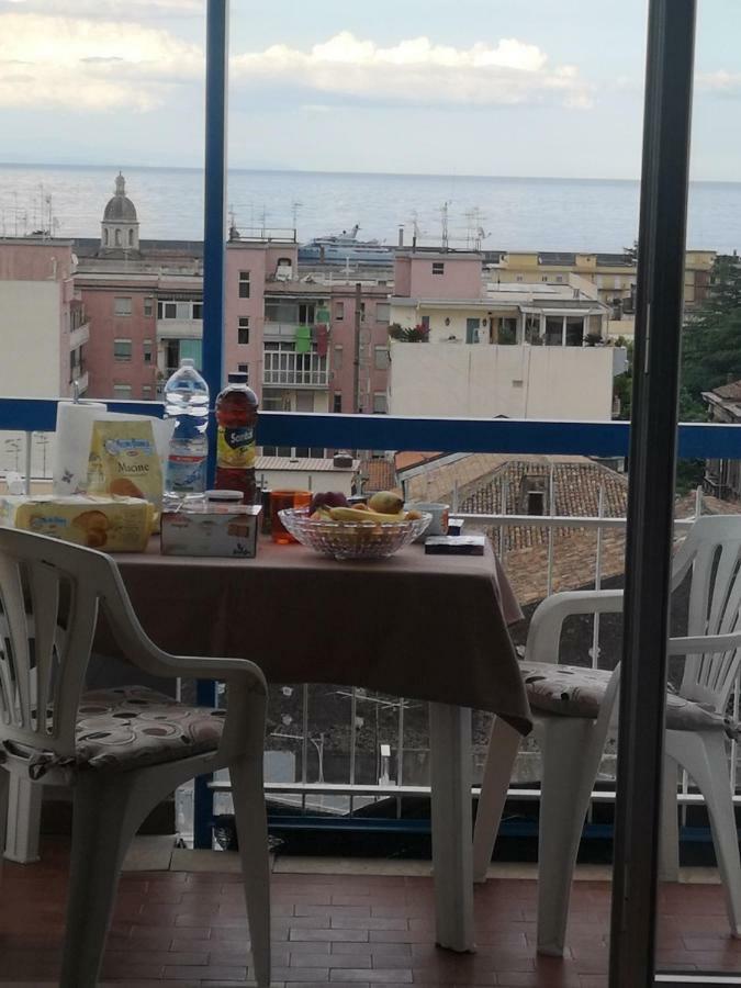 Casa Donna Rosaria Tra Etna E Taormina Apartment Riposto Luaran gambar